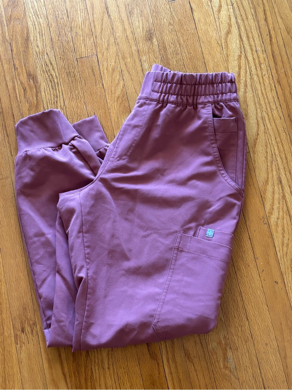 Figs XS/P pink chalk joggers